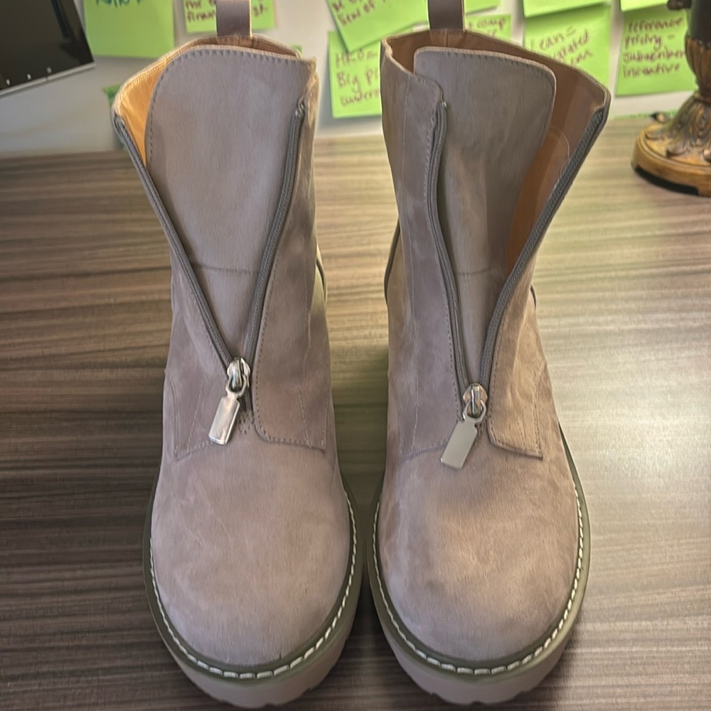 Boots! Size 11